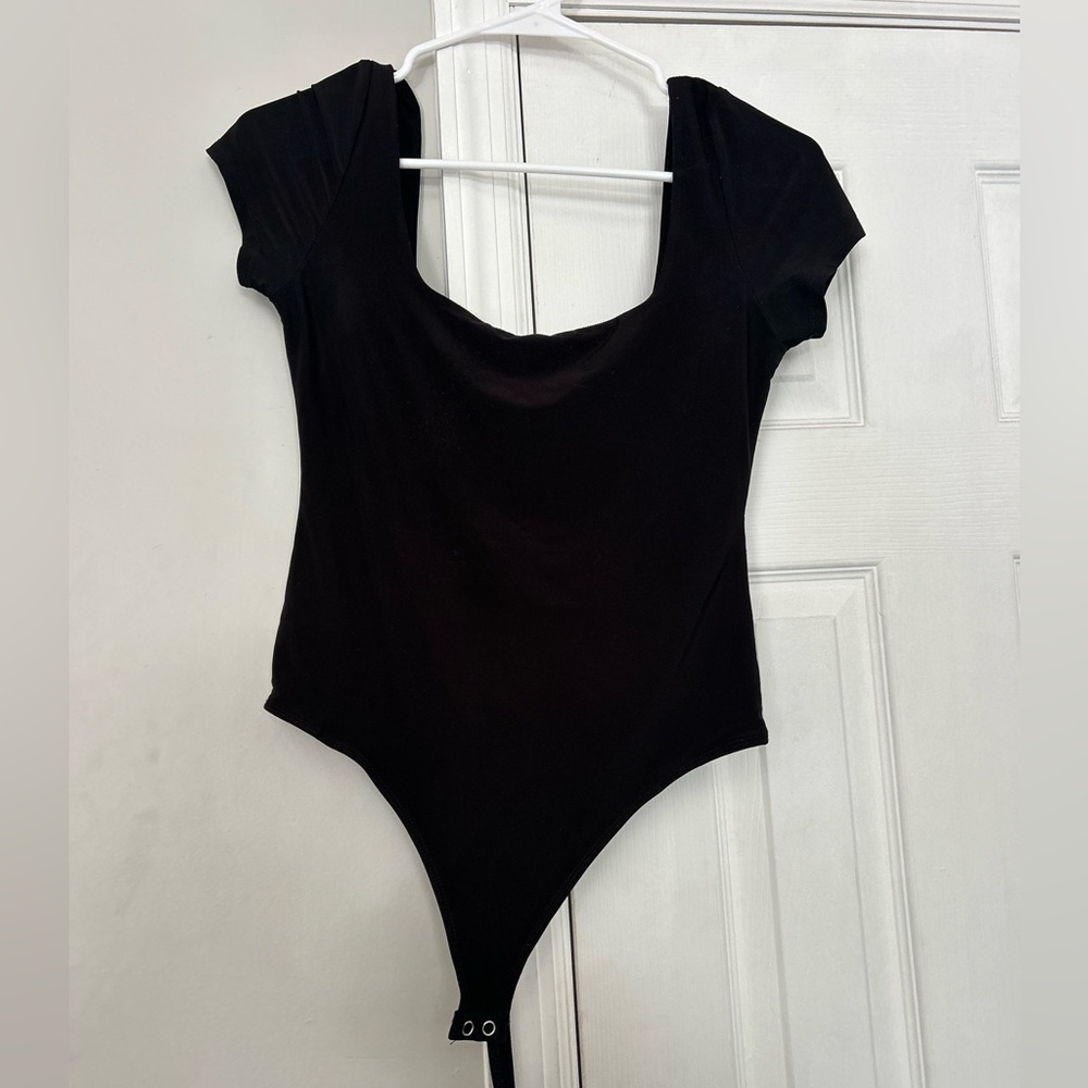 Popular 21 Black Short Sleeve Bodysuit